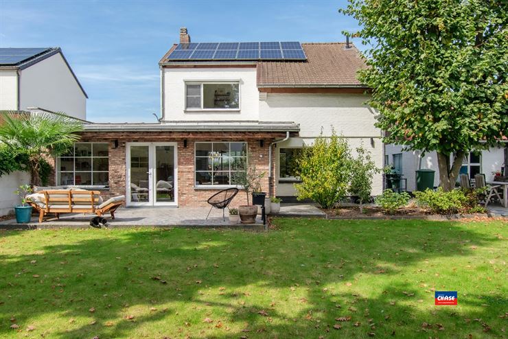 Foto 14 : Half open bebouwing te 2630 AARTSELAAR (België) - Prijs &euro; 719.000