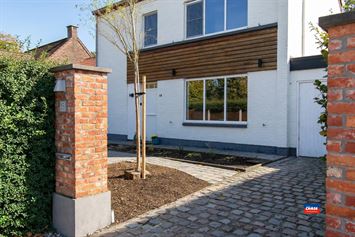 Foto 25 : Half open bebouwing te 2630 AARTSELAAR (België) - Prijs &euro; 719.000