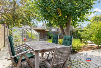 Foto 12 : Half open bebouwing te 2630 AARTSELAAR (België) - Prijs &euro; 719.000