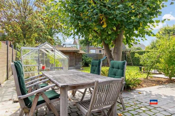 Foto 12 : Half open bebouwing te 2630 AARTSELAAR (België) - Prijs &euro; 719.000