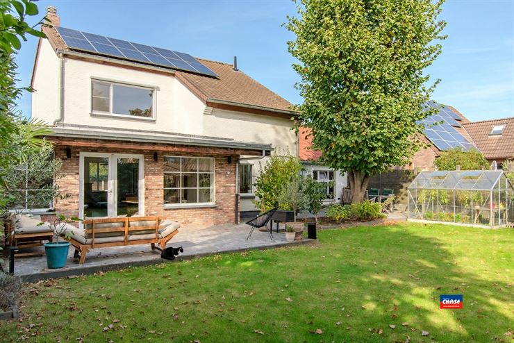 Foto 15 : Half open bebouwing te 2630 AARTSELAAR (België) - Prijs &euro; 719.000