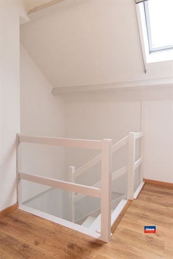 Foto 14 : Half open bebouwing te 2660 HOBOKEN (België) - Prijs &euro; 399.000