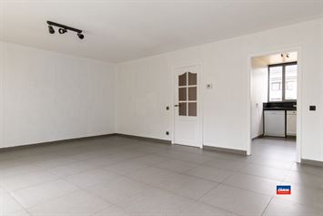 Foto 4 : Half open bebouwing te 2660 HOBOKEN (België) - Prijs &euro; 399.000