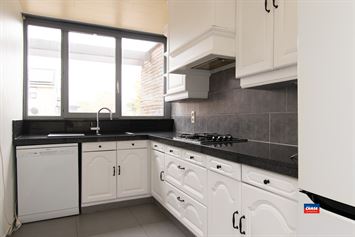 Foto 5 : Half open bebouwing te 2660 HOBOKEN (België) - Prijs &euro; 399.000