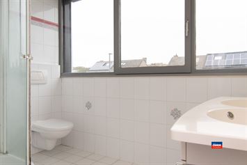 Foto 12 : Half open bebouwing te 2660 HOBOKEN (België) - Prijs &euro; 399.000