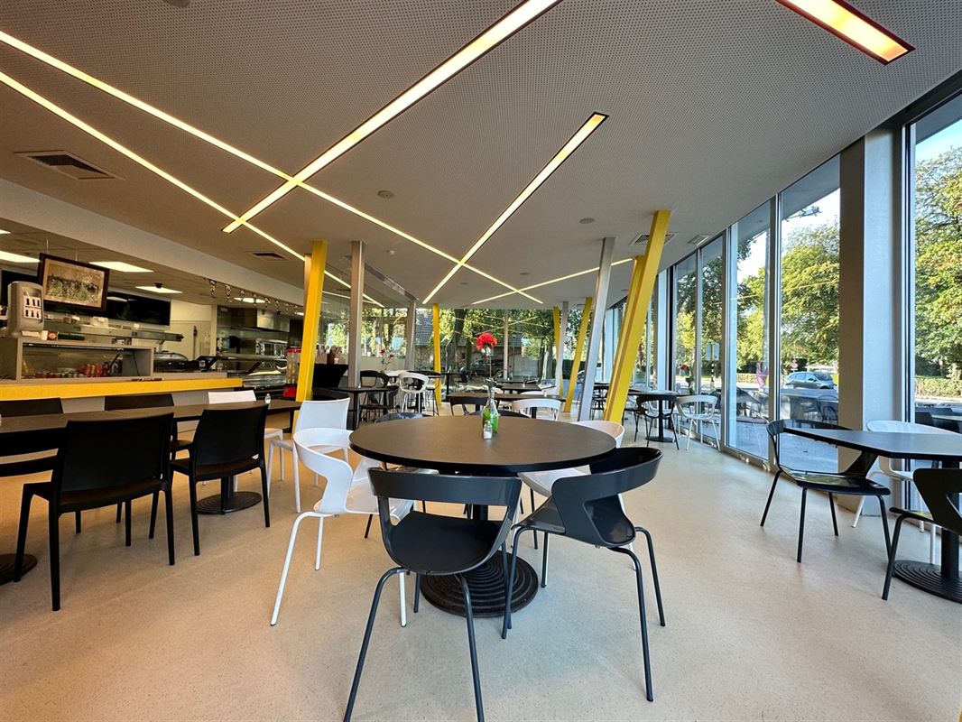 Foto 12 : Commercieel gebouw te 8600 DIKSMUIDE (België) - Prijs € 1.550.000