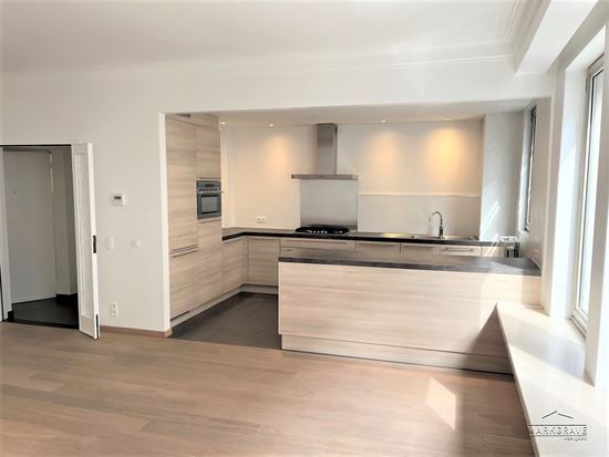 Appartement met veel lichtinval en luxe afwerking