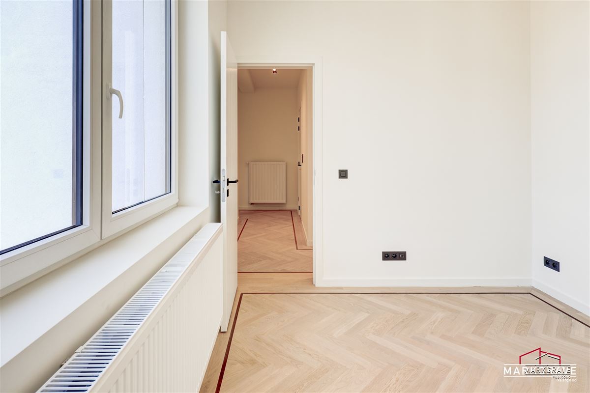 Unieke duplex appartement Antwerpen -penthouse, art Deco, groot dakterras, energetisch gerenoveerd & instapklaar-