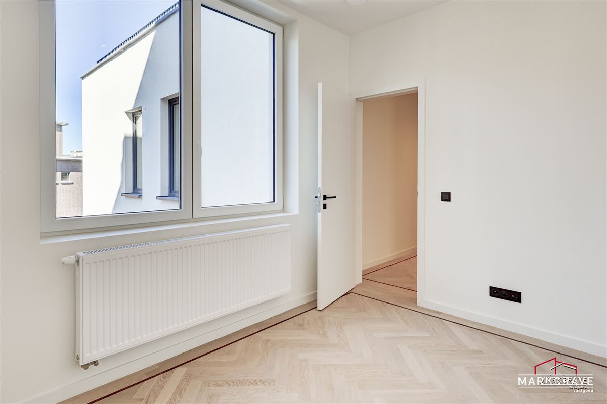 Unieke duplex appartement Antwerpen -penthouse, art Deco, groot dakterras, energetisch gerenoveerd & instapklaar-