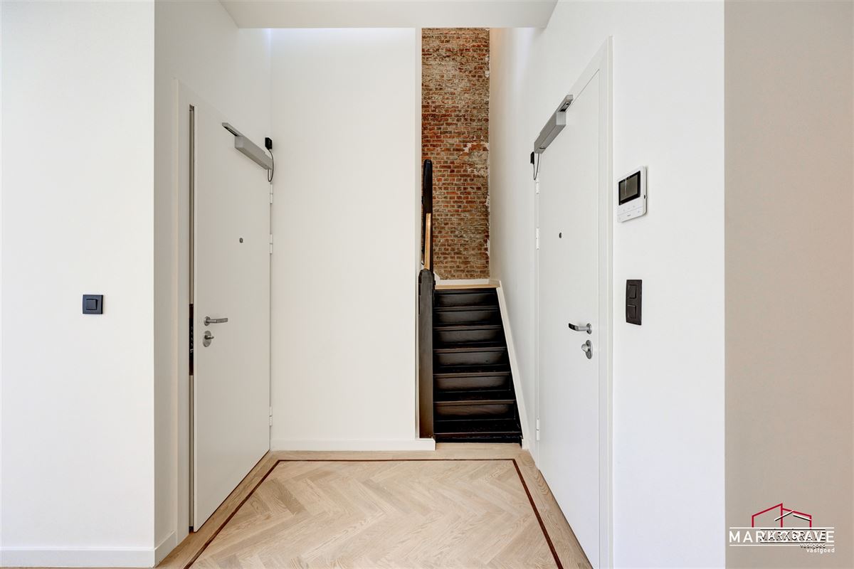 Unieke duplex appartement Antwerpen -penthouse, art Deco, groot dakterras, energetisch gerenoveerd & instapklaar-