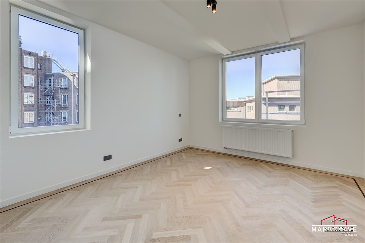 Unieke duplex appartement Antwerpen -penthouse, art Deco, groot dakterras, energetisch gerenoveerd & instapklaar-