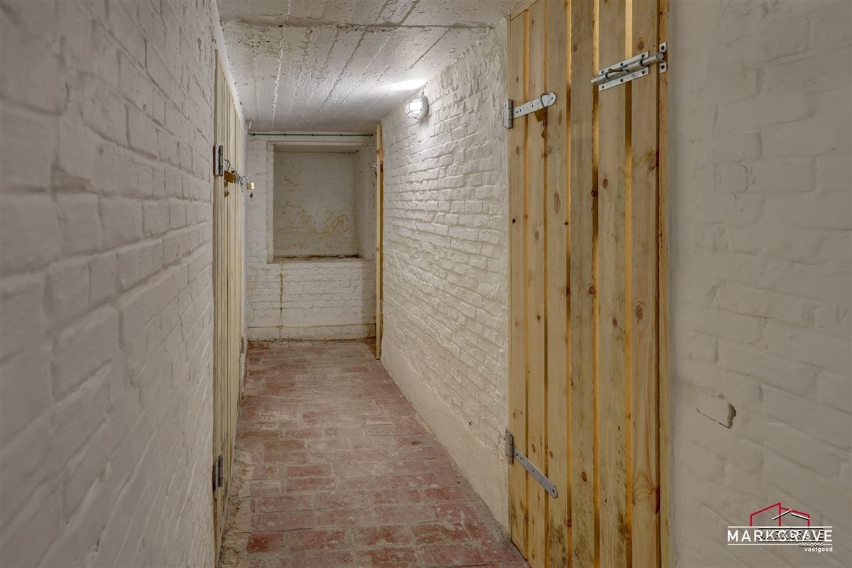 Unieke duplex appartement Antwerpen -penthouse, art Deco, groot dakterras, energetisch gerenoveerd & instapklaar-