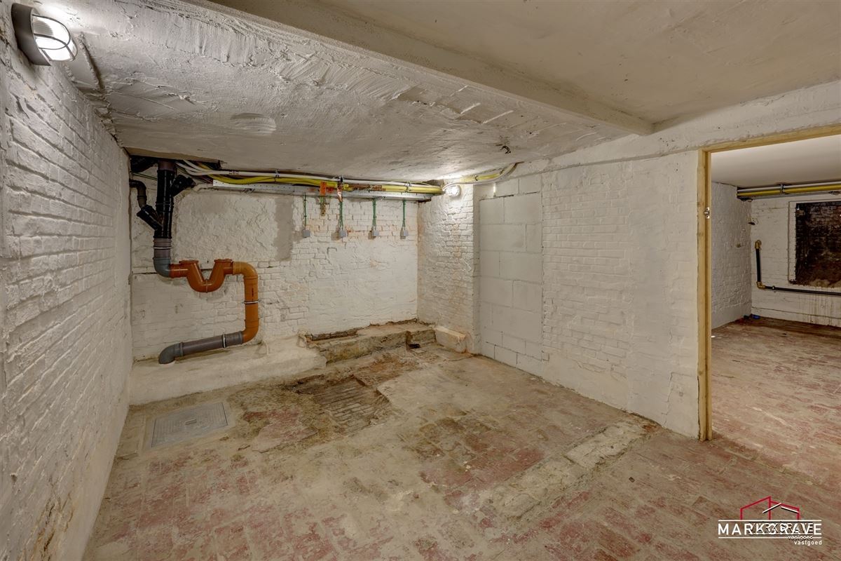 Unieke duplex appartement Antwerpen -penthouse, art Deco, groot dakterras, energetisch gerenoveerd & instapklaar-