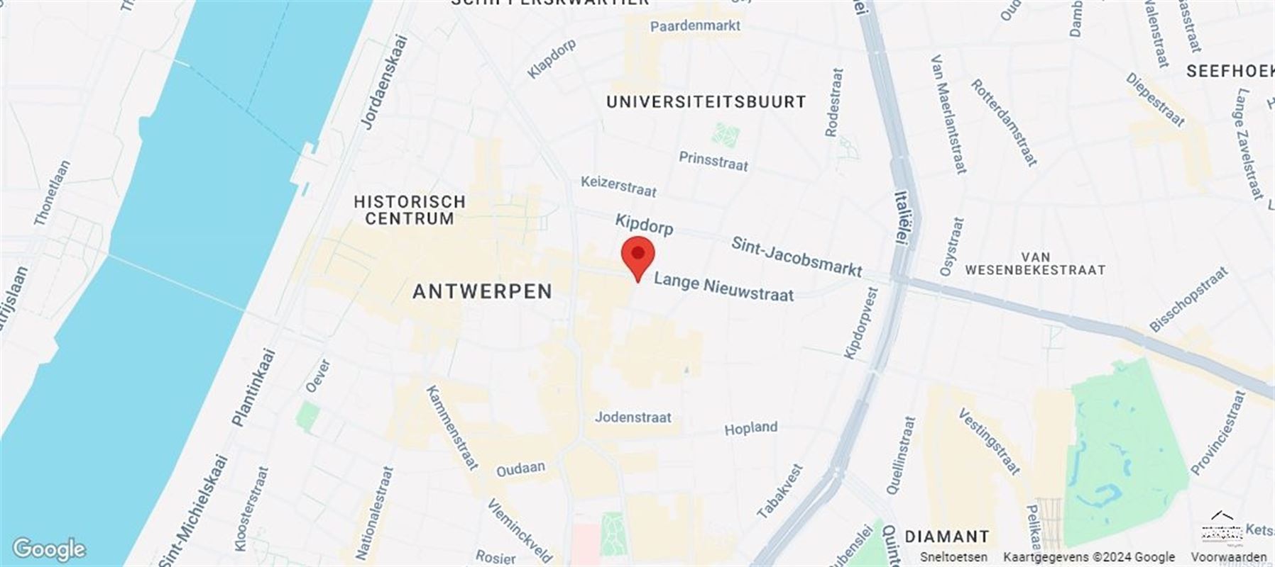 Authentiek 16e-eeuws Stadshuis in het Historisch Hart van de Stad