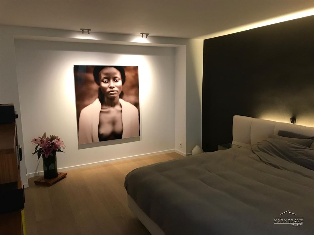 Karaktervol appartement in beaux-artstijl met authentieke elementen