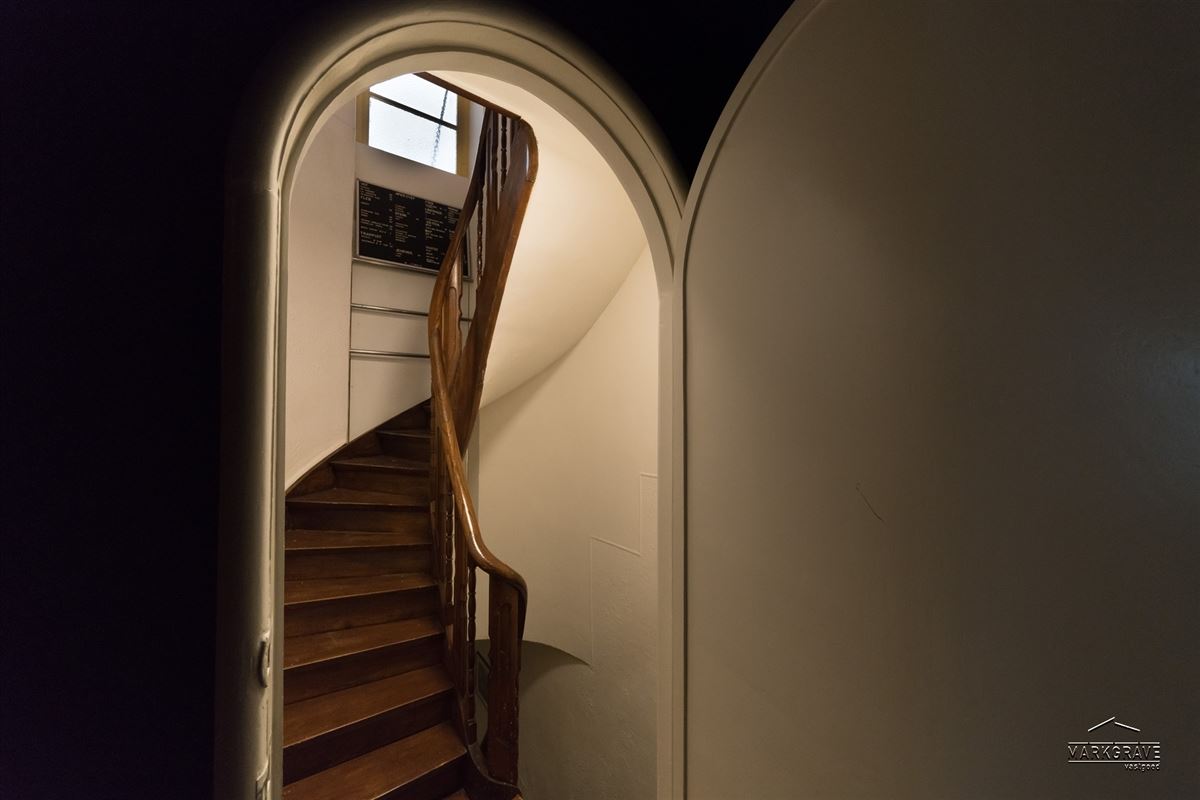 Art Deco appartement te koop Antwerpen – gerenoveerd en instapklaar