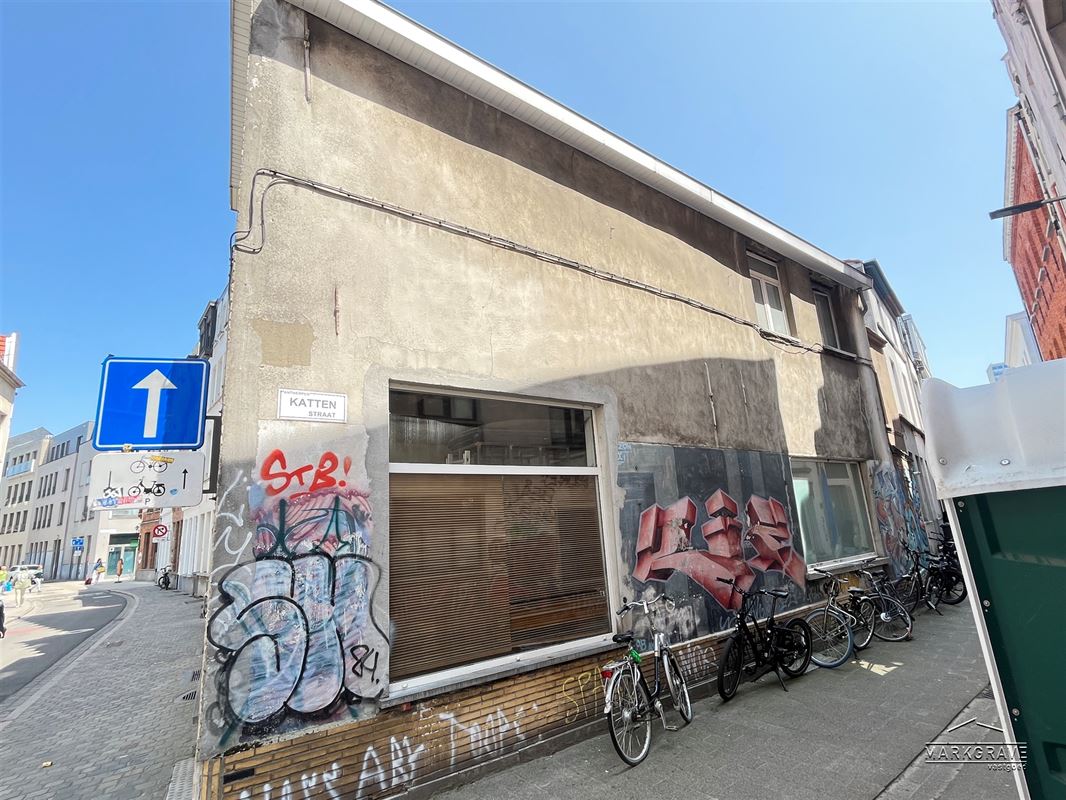 Casco gebouw met basisakte 2 eenheden