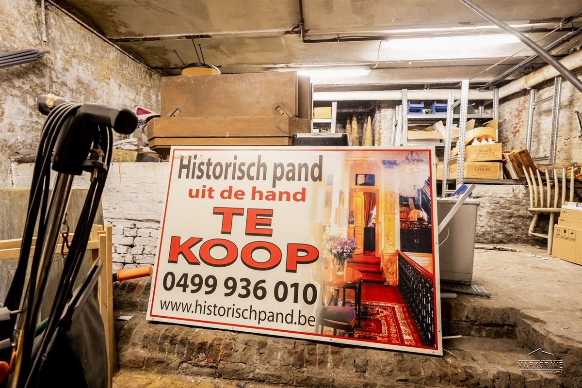 Herenhuis met stadstuin dakterras & parking