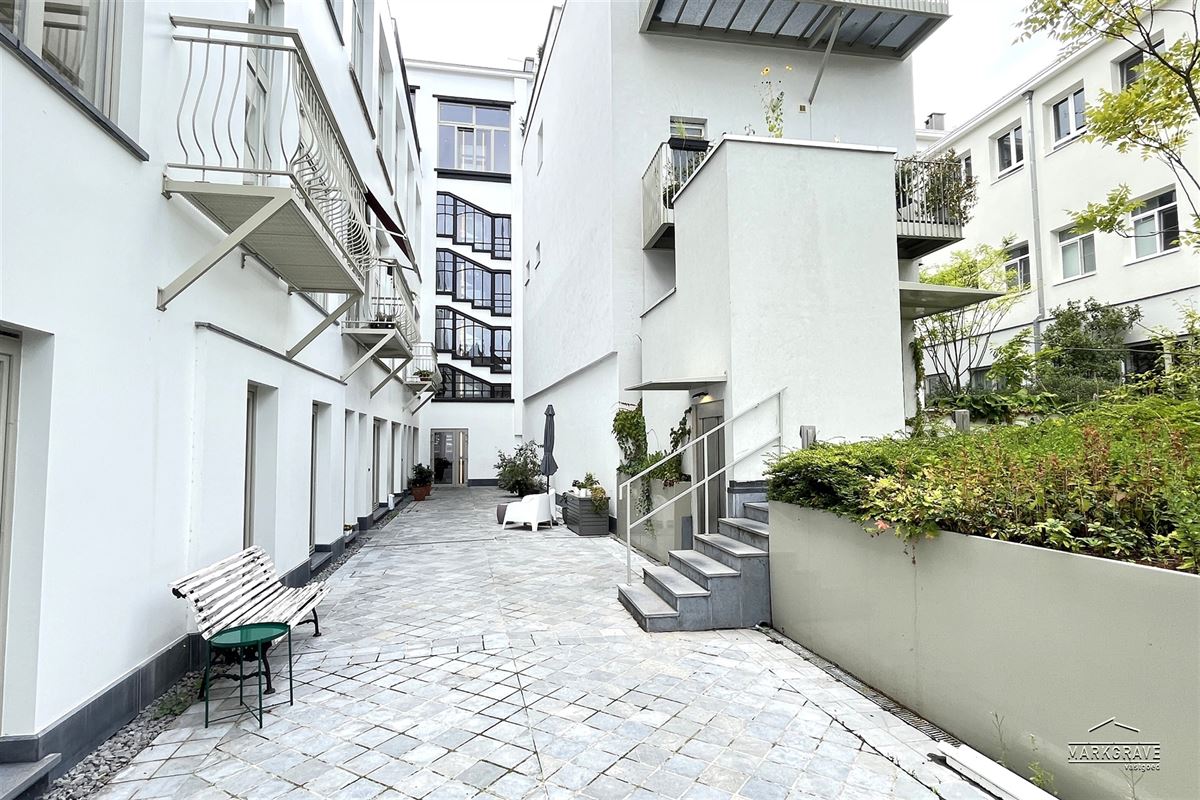 Appartement in Monumentaal complex met gemeenschappelijke tuin