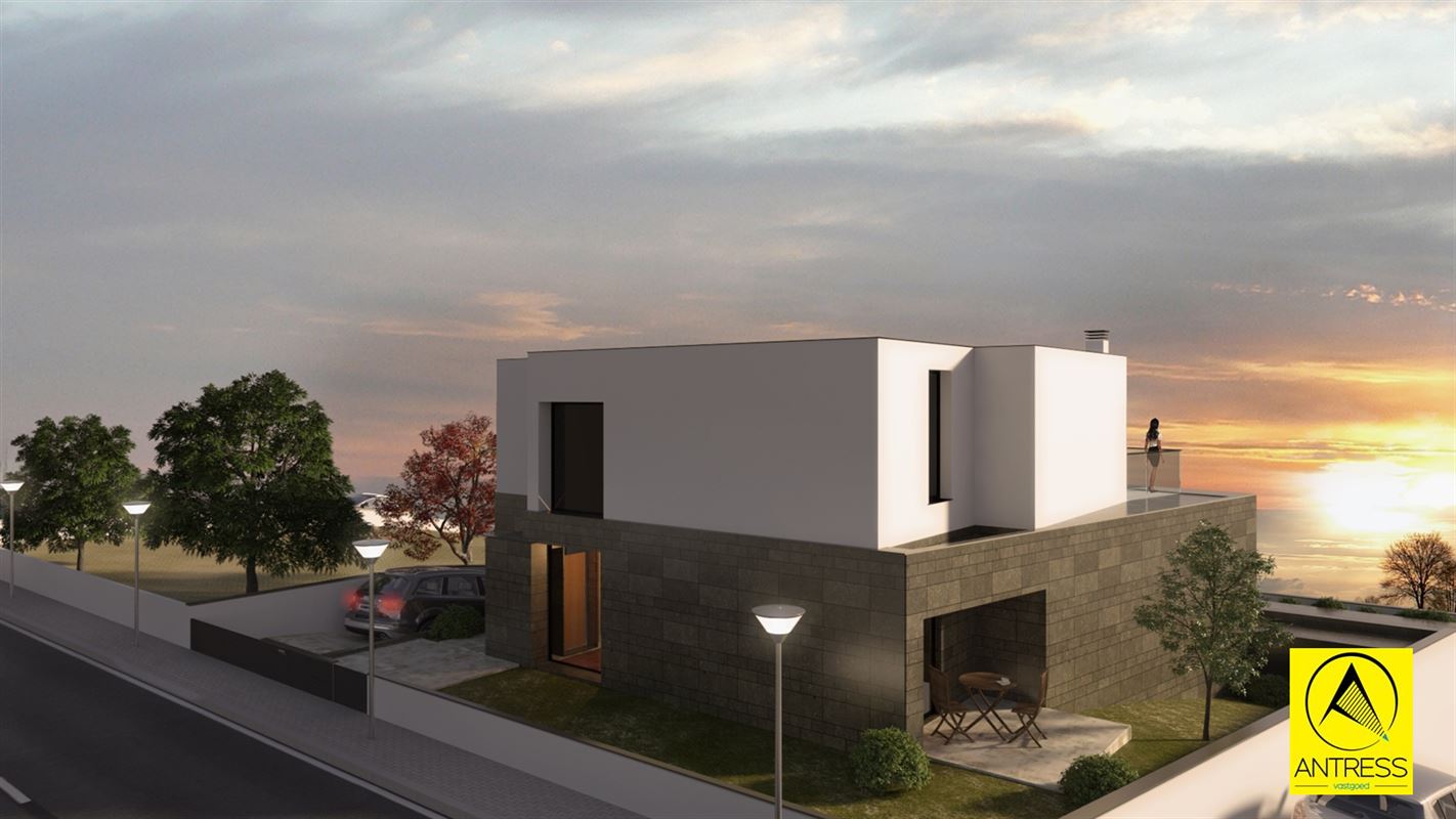 Prachtige nieuwbouw villa's in een gezellig kustdorp op een uur van Lissabon, bijzonder belastingsregime van toepasing.