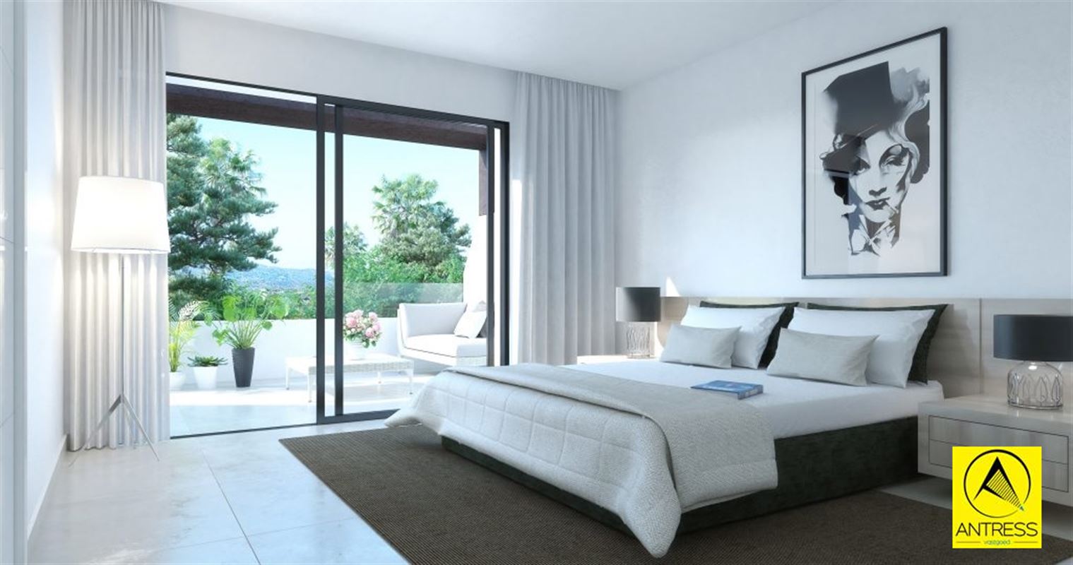 Marbella - Estepona: prachtige half open bebouwingen aan de golf "La Resina" aan de kust van Marbella!