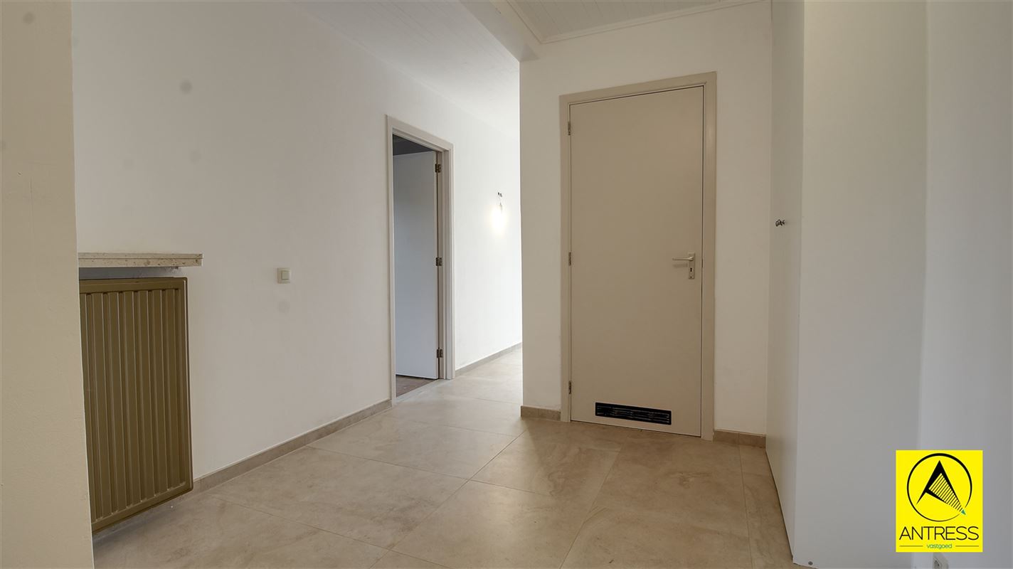 Foto 9 : Appartement te 2845 Niel (België) - Prijs € 775