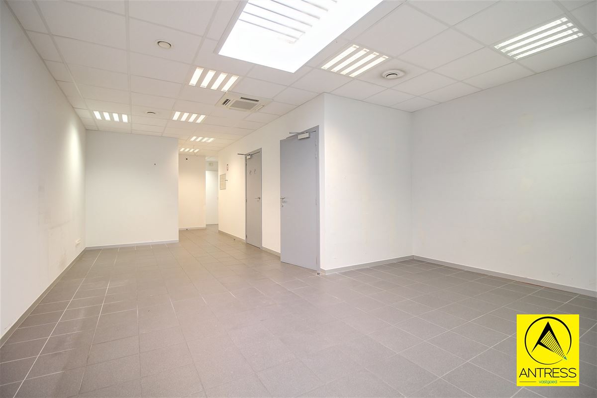 Foto 17 : Handelspand te 2640 MORTSEL (België) - Prijs € 1.700