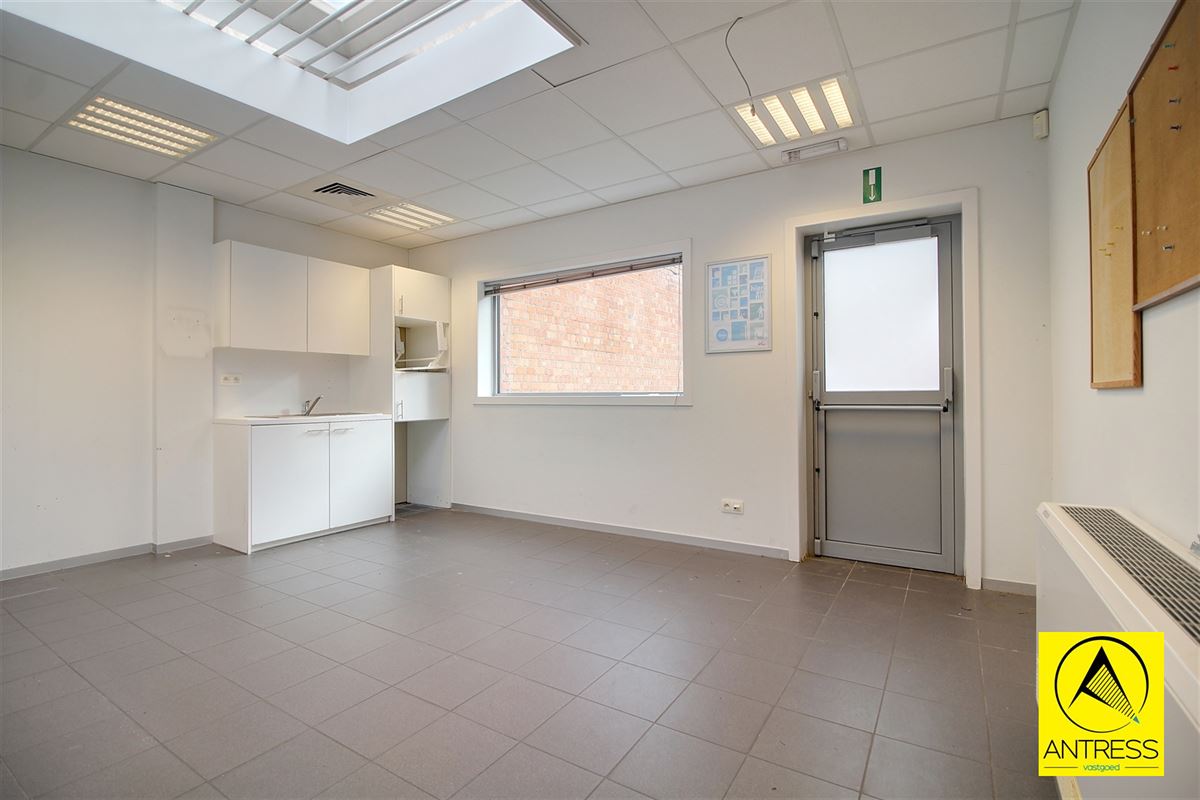 Foto 20 : Handelspand te 2640 MORTSEL (België) - Prijs € 1.700