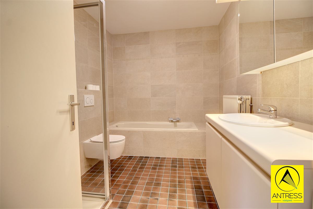Foto 13 : Appartement te 2650 EDEGEM (België) - Prijs € 385.000