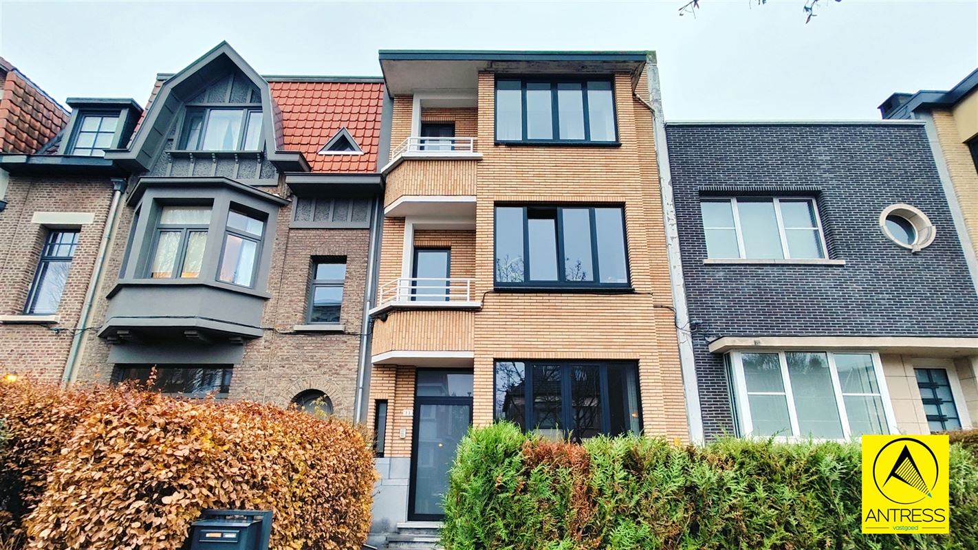 Stijlvol appartement met tuin