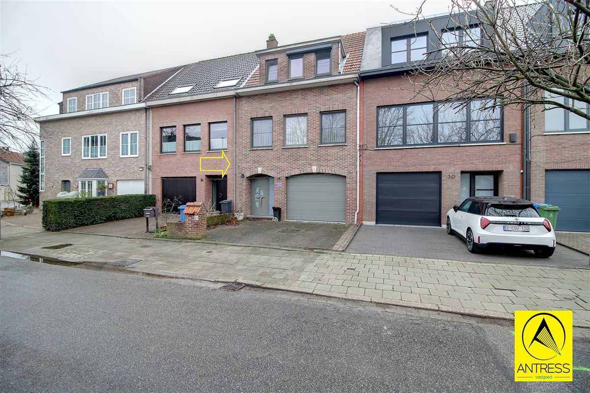 Instapklare gezinswoning met extra studio op het gelijkvloers