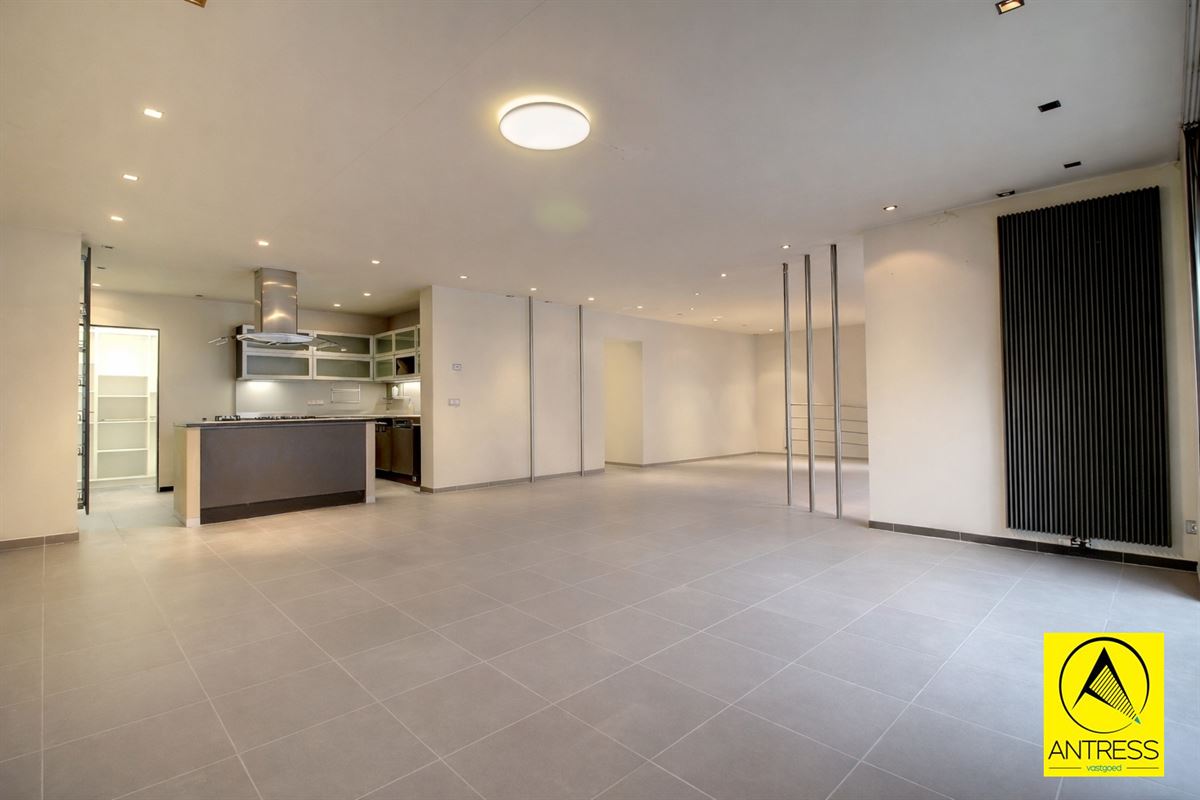 In centrum Lint gelegen appartement van 200m²!