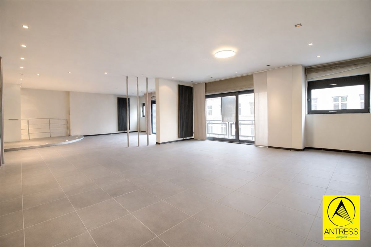 In centrum Lint gelegen appartement van 200m²!