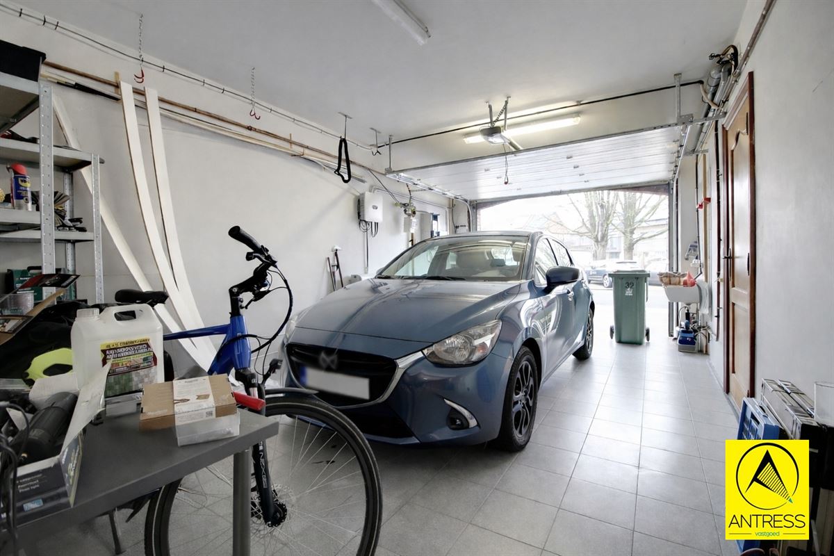 Instapklare gezinswoning met extra studio op het gelijkvloers