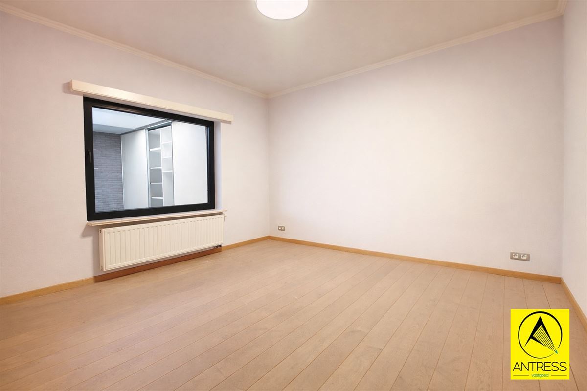 In centrum Lint gelegen appartement van 200m²!