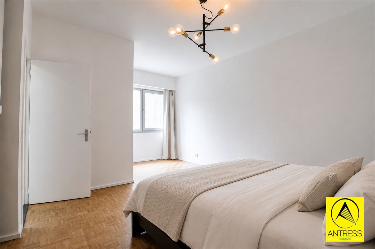 3 slaapkamer appartement met terras, kelder en garagebox.