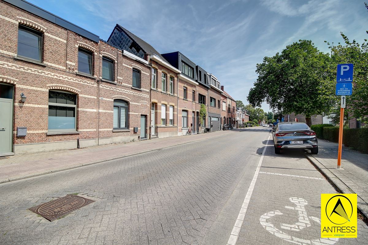 Gezinswoning met 3-4 slaapkamers en prachtige tuin. Mogelijkheid tot uitbreiding!