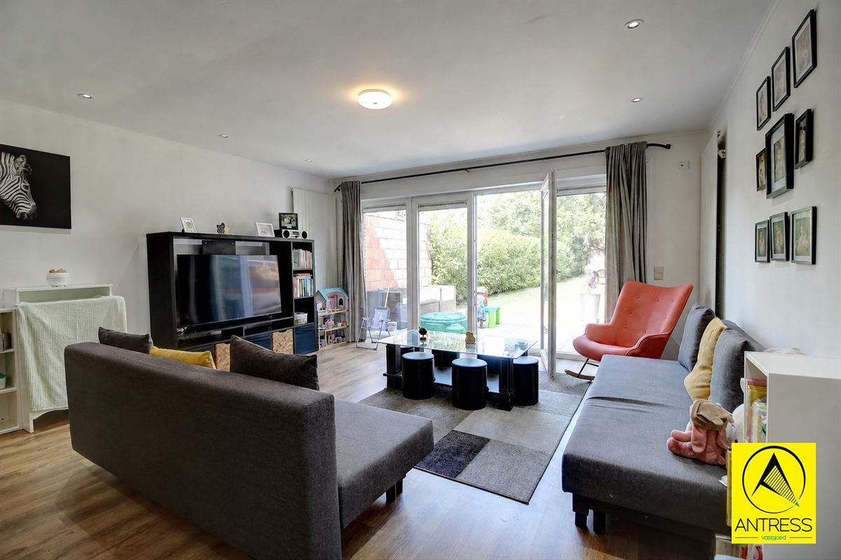 Gezinswoning met 3-4 slaapkamers en prachtige tuin. Mogelijkheid tot uitbreiding!