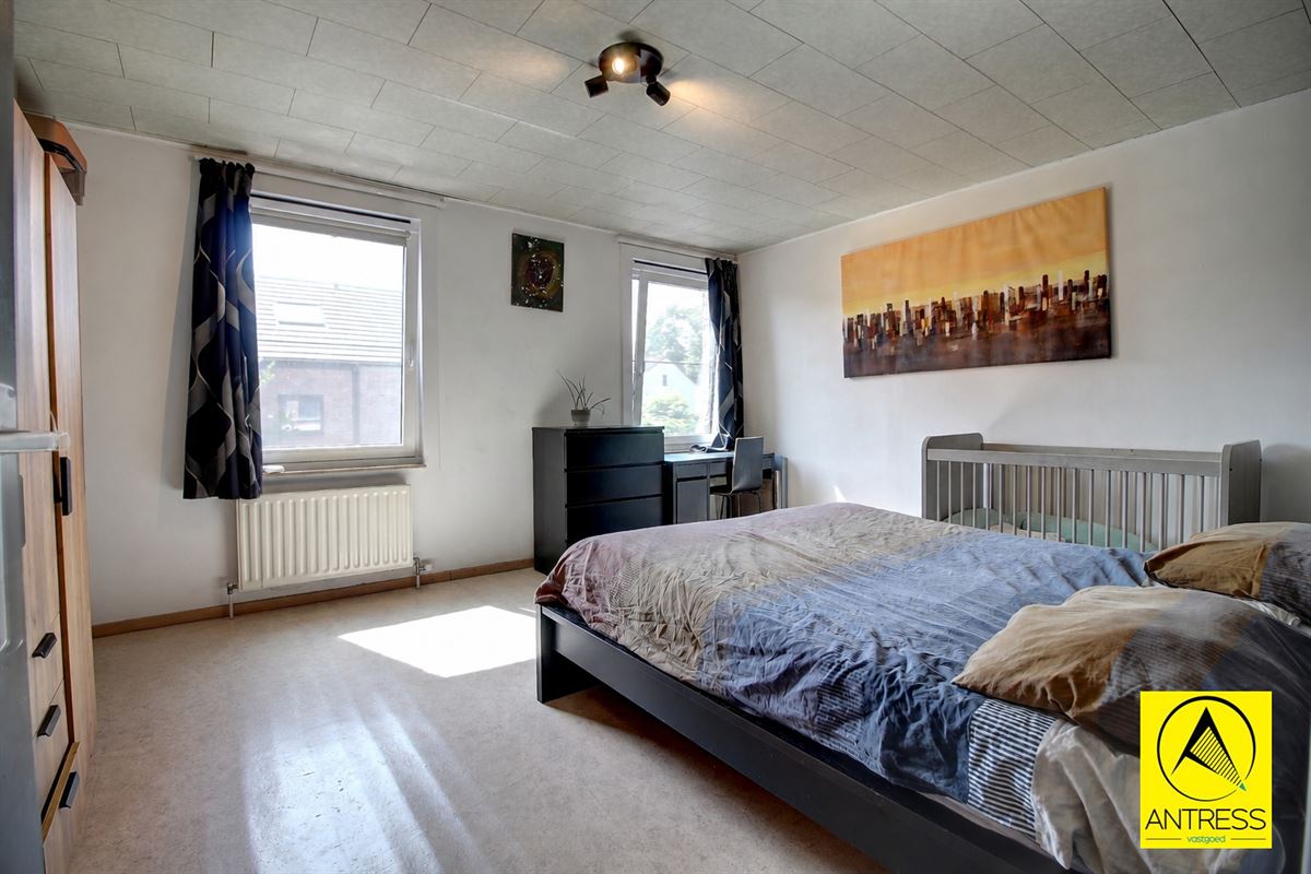 Gezinswoning met 3-4 slaapkamers en prachtige tuin. Mogelijkheid tot uitbreiding!
