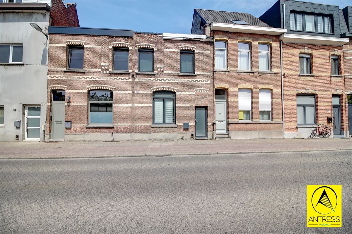 Gezinswoning met 3-4 slaapkamers en prachtige tuin. Mogelijkheid tot uitbreiding!
