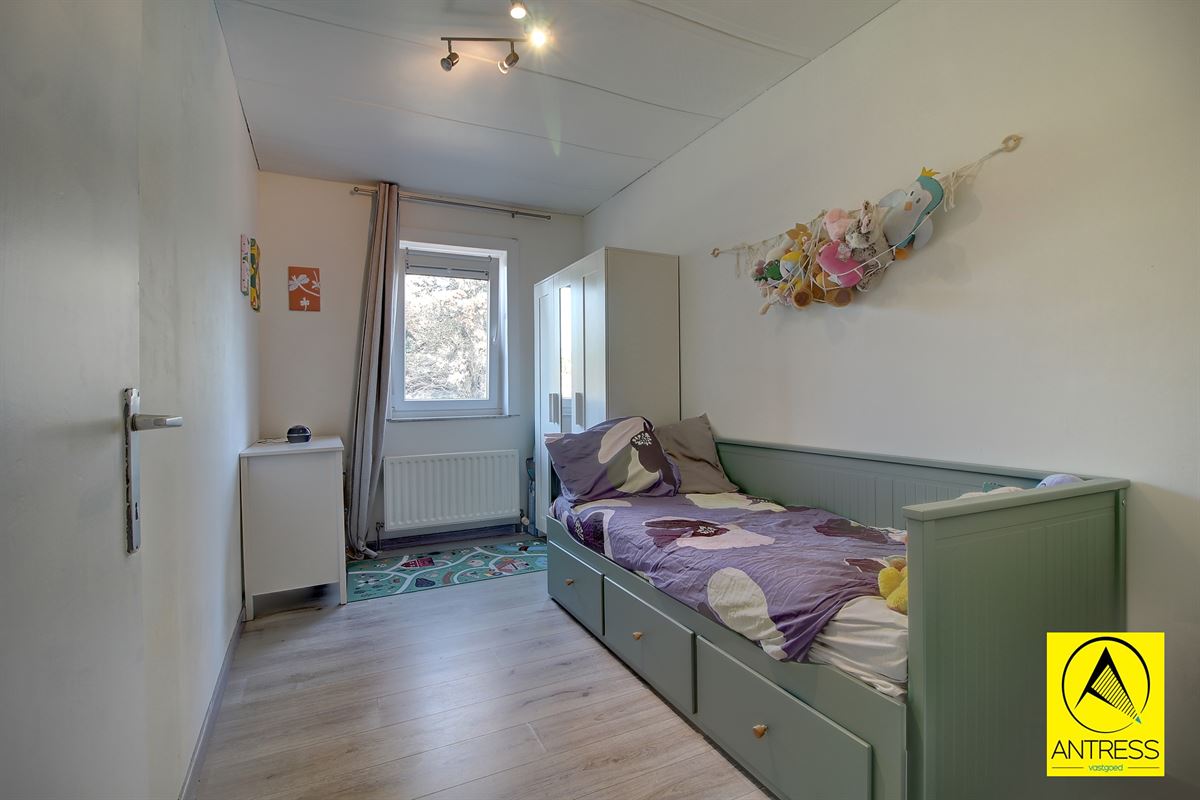 Gezinswoning met 3-4 slaapkamers en prachtige tuin. Mogelijkheid tot uitbreiding!