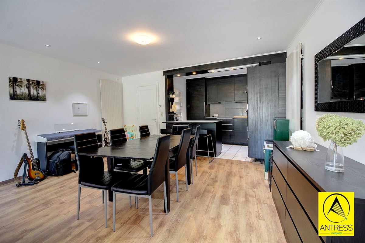 Gezinswoning met 3-4 slaapkamers en prachtige tuin. Mogelijkheid tot uitbreiding!