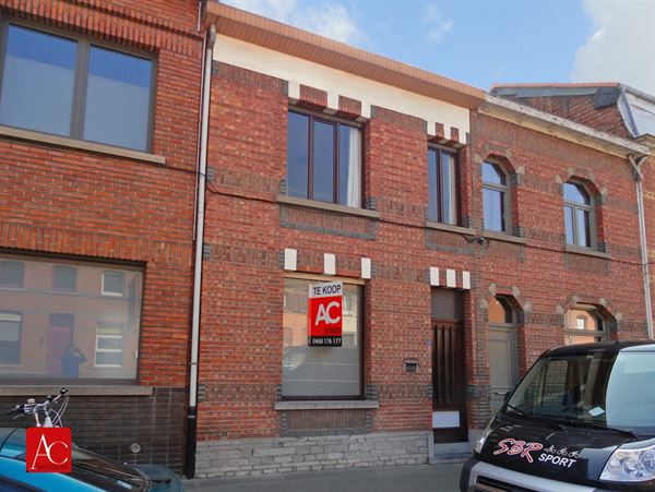 Instapklare rijwoning met 4 slaapkamers.
