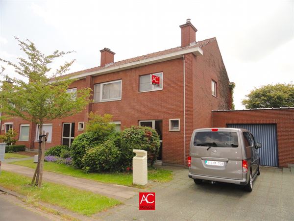 Welgelegen HOB met garage en tuin.