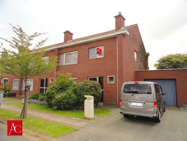 Welgelegen HOB met garage en tuin.
