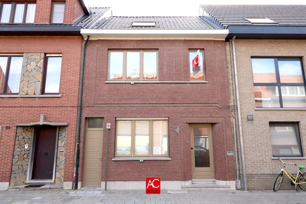 Recent gerenoveerde woning met mooie tuin