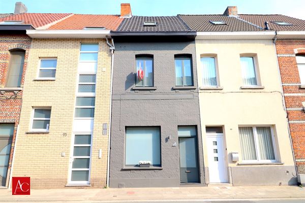 Gerenoveerde stadswoning met tuin en 3 slaapkamers