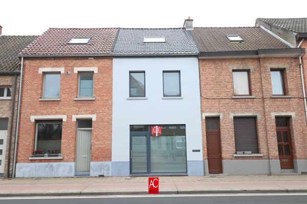 Instapklare woning met 3 à 4 slaapkamers + zonnige tuin!