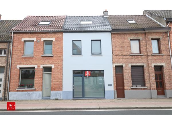 Instapklare woning met 3 à 4 slaapkamers + zonnige tuin!