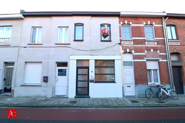 Volledig vernieuwde en instapklare woning te Sint-Niklaas
